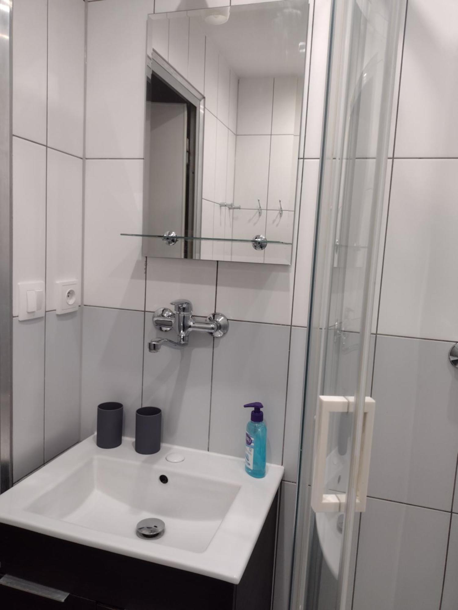 Apartmens Kv Κάρλοβι Βάρι Εξωτερικό φωτογραφία
