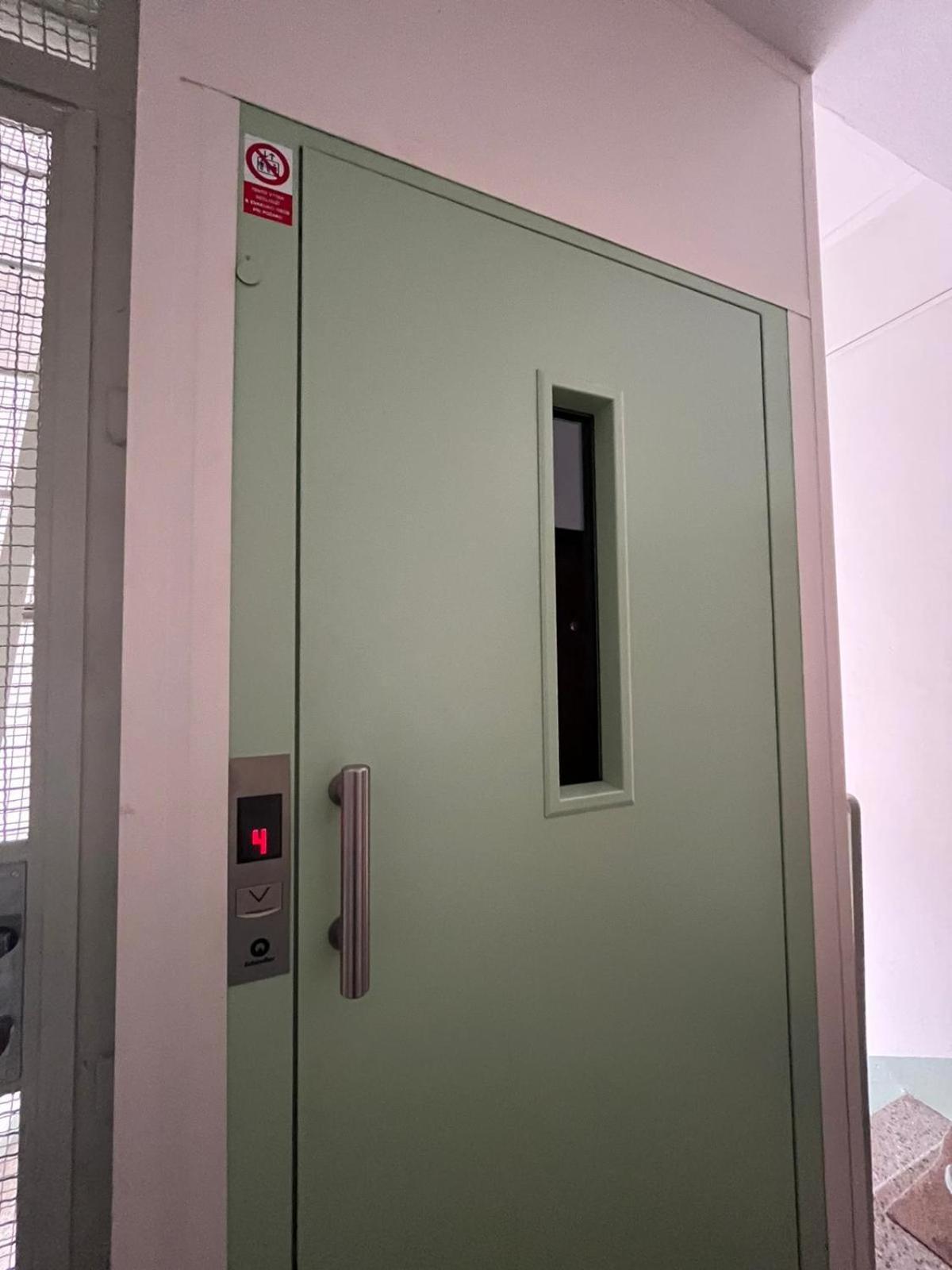 Apartmens Kv Κάρλοβι Βάρι Εξωτερικό φωτογραφία